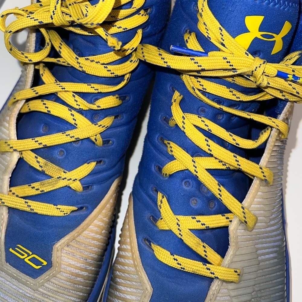 Under armor- steph curry 2.5 basketball shoes - Picture 3 of 8